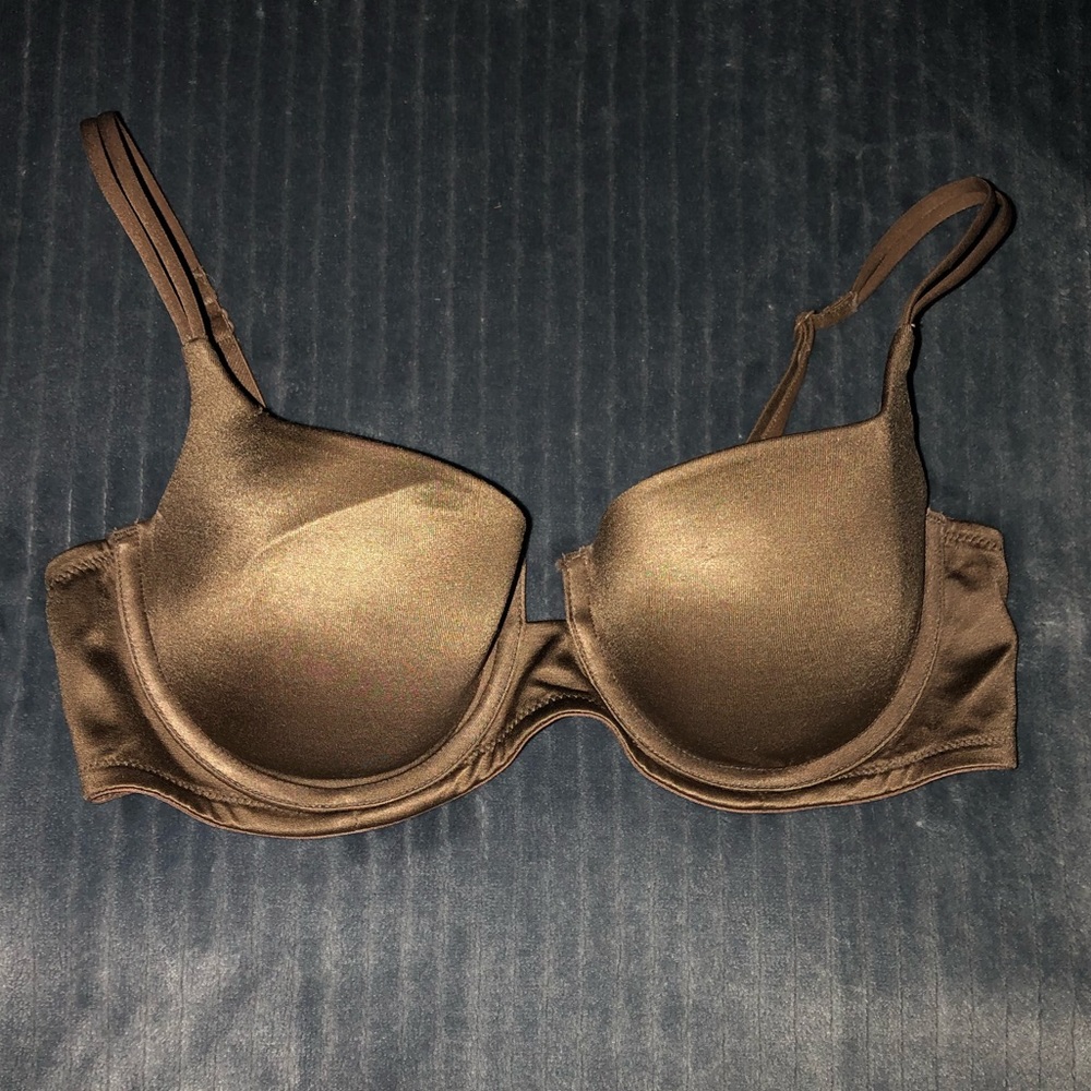 ✨VEUC✨Victoria’s Secret Push Up Bra, Brown.